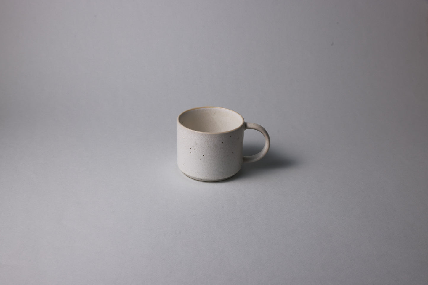 Stoneware mug with matte finish in soft beige